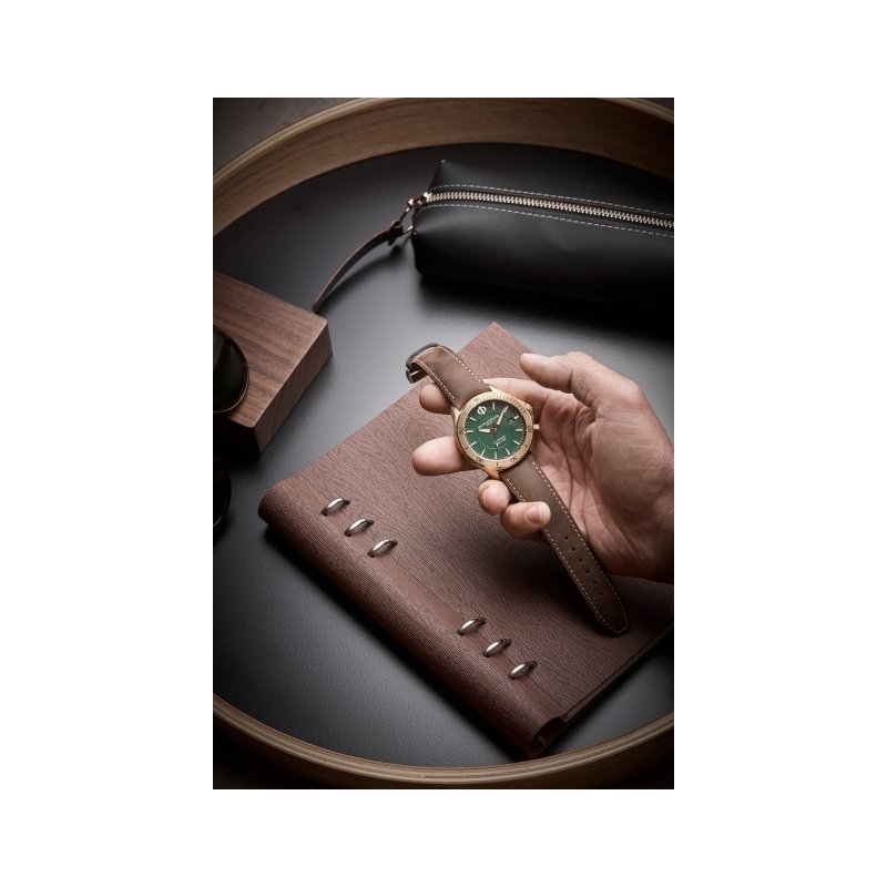 Baume et mercier sales clifton club 10503