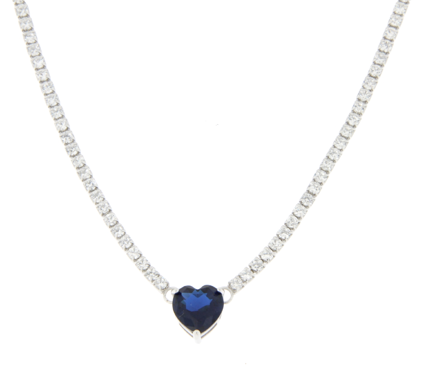 Collana in argento rodiato con cuore blu traforato