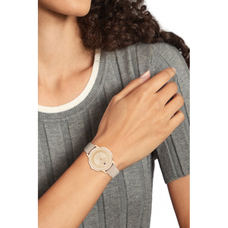 Tommy hilfiger 2024 smartwatch women's