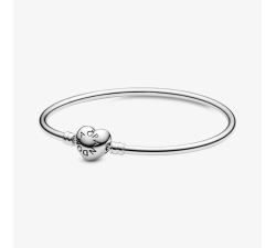 Bracciale Rigido Pandora Moments con Chiusura a Cuore 596268