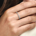 Pandora Pavé Ring mit dünnem Band 192999C01