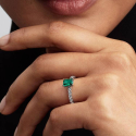 Pandora Ring mit grünem Baguetteschliff 194506C01