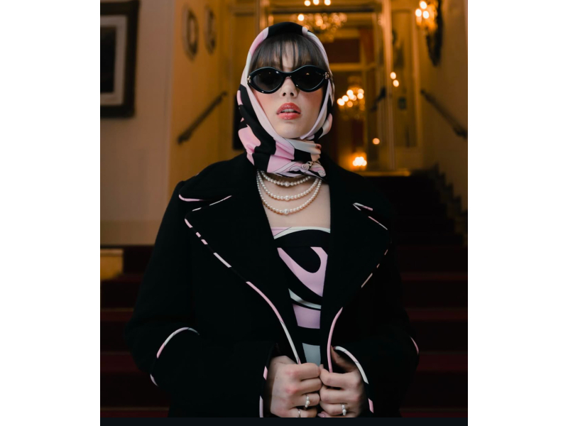 Sarah Toscanos Outfit und Schmuck bei Sanremo 2025: Miluna als Protagonistin